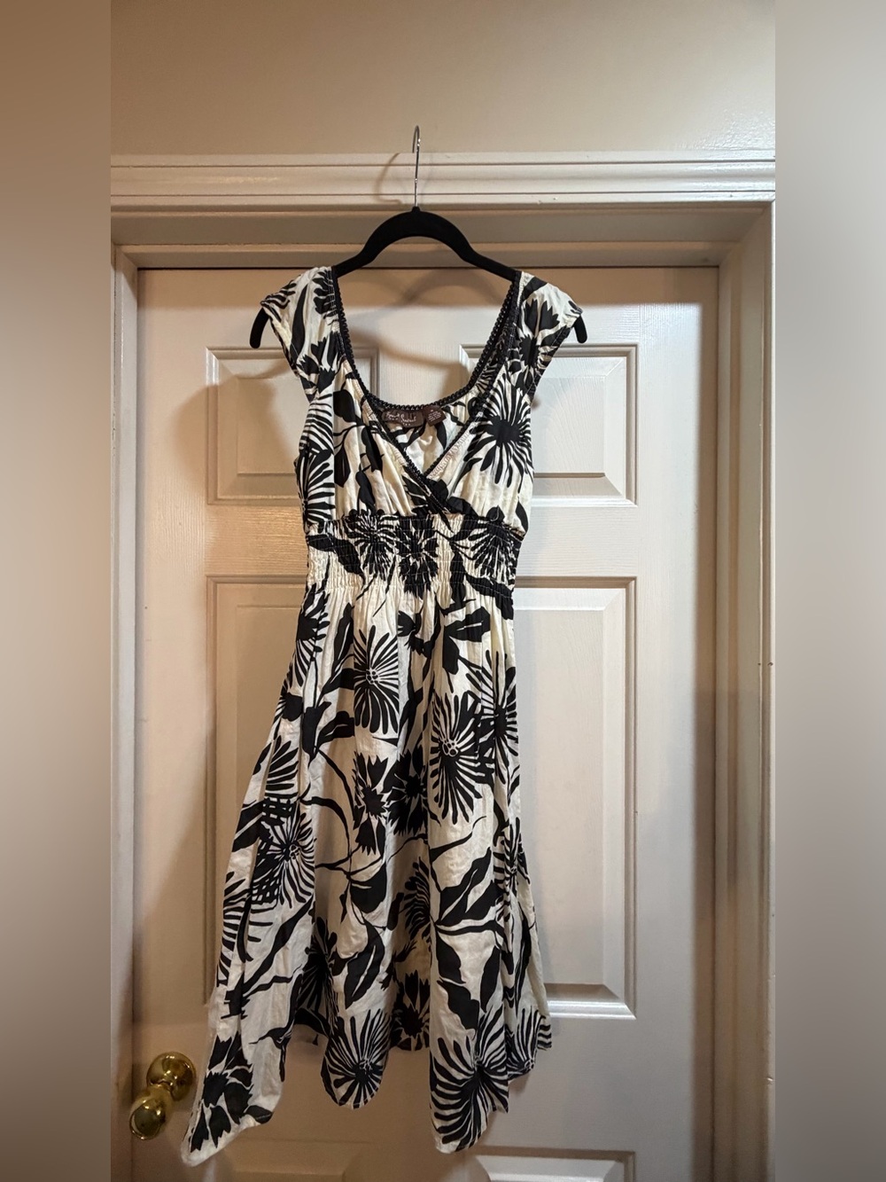 Speed Control Black and White Floral Midi Dress With Lace Trim Size Medium